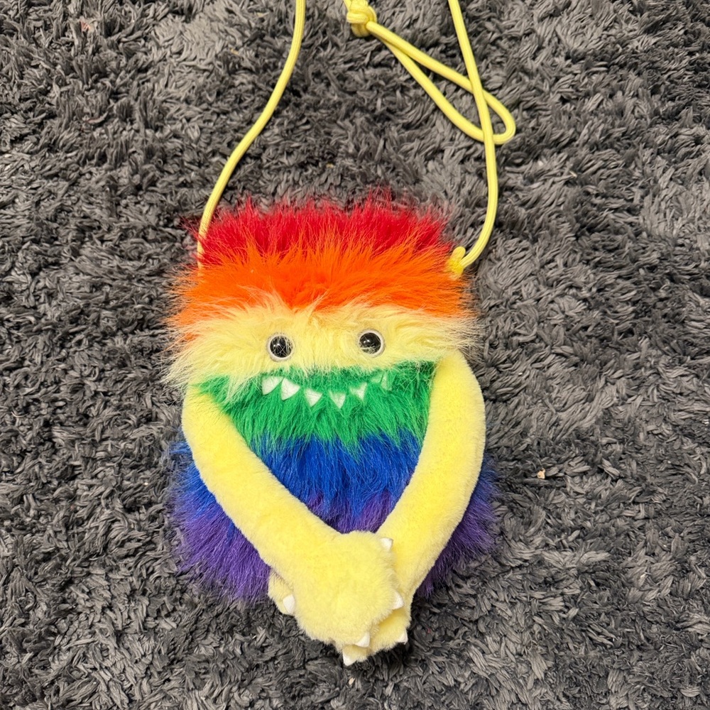 NWOT Popmart X Instinctoy Hug You Mini Crossbody Bag - Picture 7 of 9